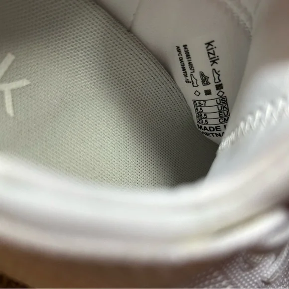 Kizik Athens Hands-Free Sneaker in White Size Women 7 / Men 5.5 - Picture 12 of 16